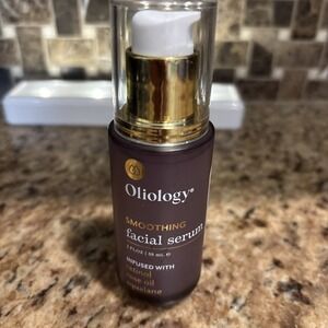 OLIOLOGY SMOOTHING FACIAL SERUM‎ INFUSED WITH.RETINOL,ROSE OIL,SQUALANE 2FLOZ